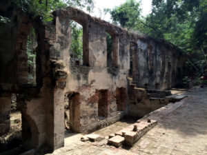 A La Escoba ruins wall