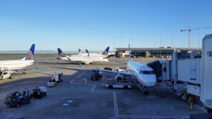 Servicing a United plane